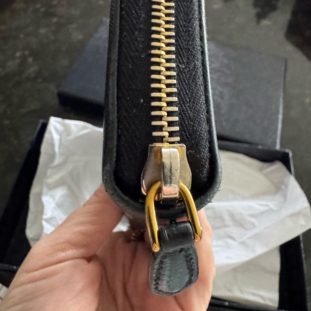 Prada Black Saffiano Leather Accessory - Picture 9 of 10